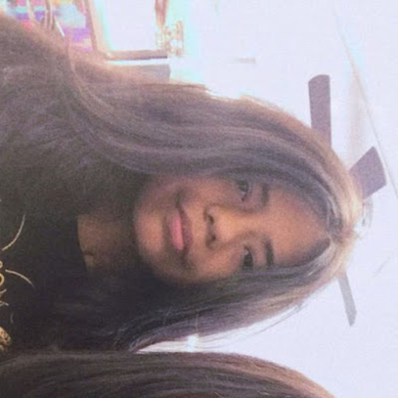 Meet your Posher, Fatima - Picture 1 of 1